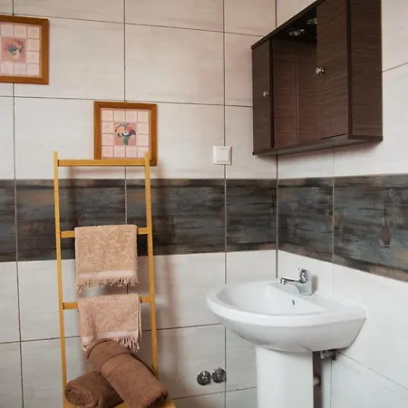 Vakantiehuis Adamou Family House