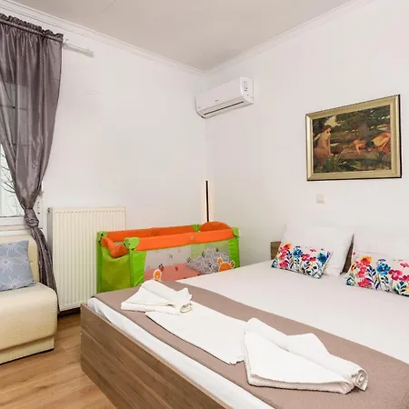 Holiday home Adamou *