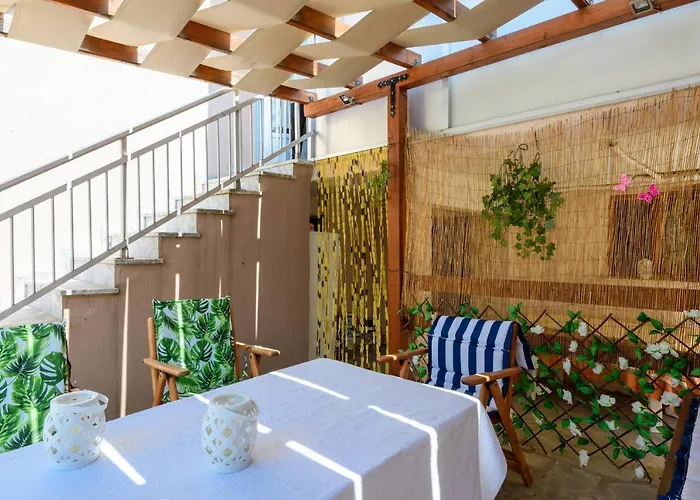 度假居 Adamou Family House